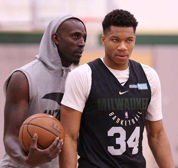 阿里的故事 阿里的故事